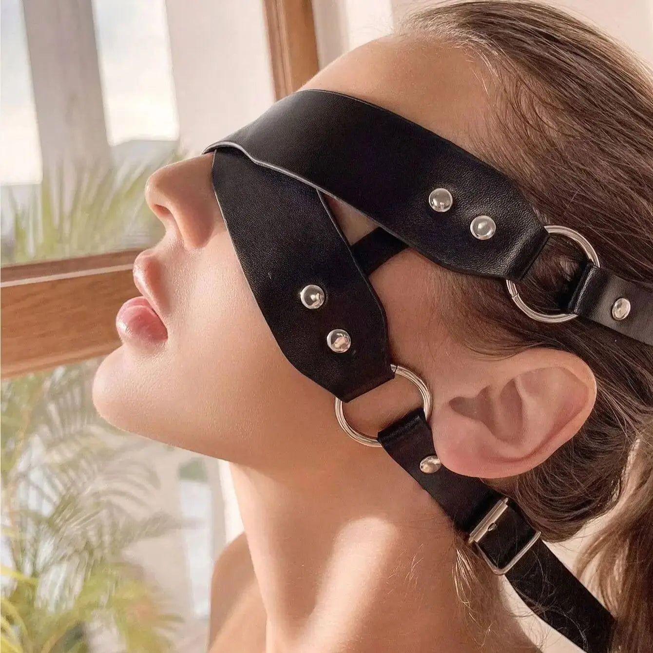 Máscara Sexy Feminina em Couro PU Ajustável - Prazer em TI
