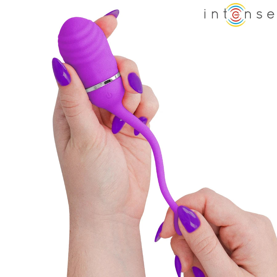 Ovo Vibratório Intense Sookie — cauda flexível alongada com as mãos