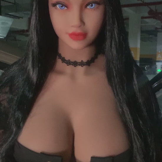 Scarlett 158 cm – Estética atrevida en TPE realista