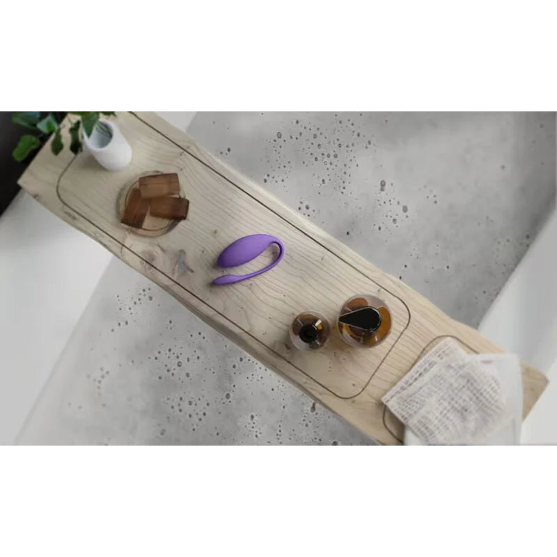 Ovo Vibratório We-Vibe Jive Lite — produto numa banheira com tabuleiro